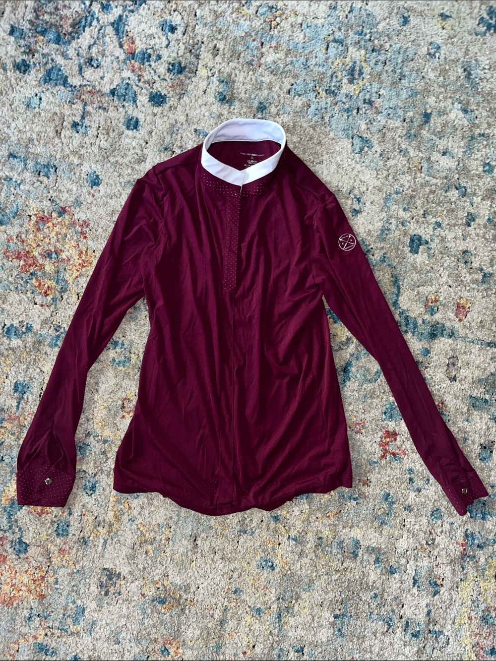 Long-Sleeve Women's Show Shirt in Burgundy with White Collar